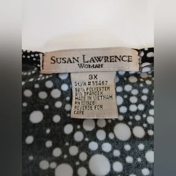 𝑺𝒖𝒔𝒂𝒏 𝑳𝒂𝒘𝒓𝒆𝒏𝒄𝒆 𝑭𝒍𝒐𝒓𝒂𝒍 𝑺𝒐𝒇𝒕 𝑩𝒍𝒐𝒖𝒔𝒆 - Picture 4 of 12